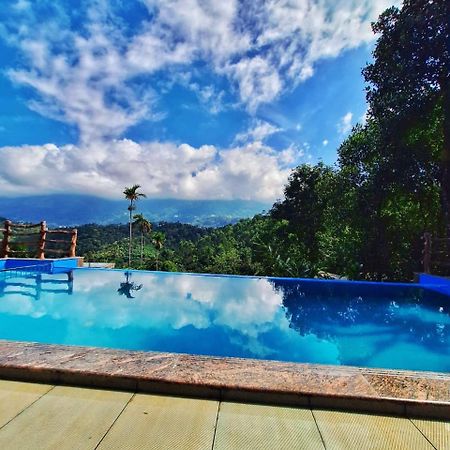 Chalona Hill View Hotel Munnar Exterior photo