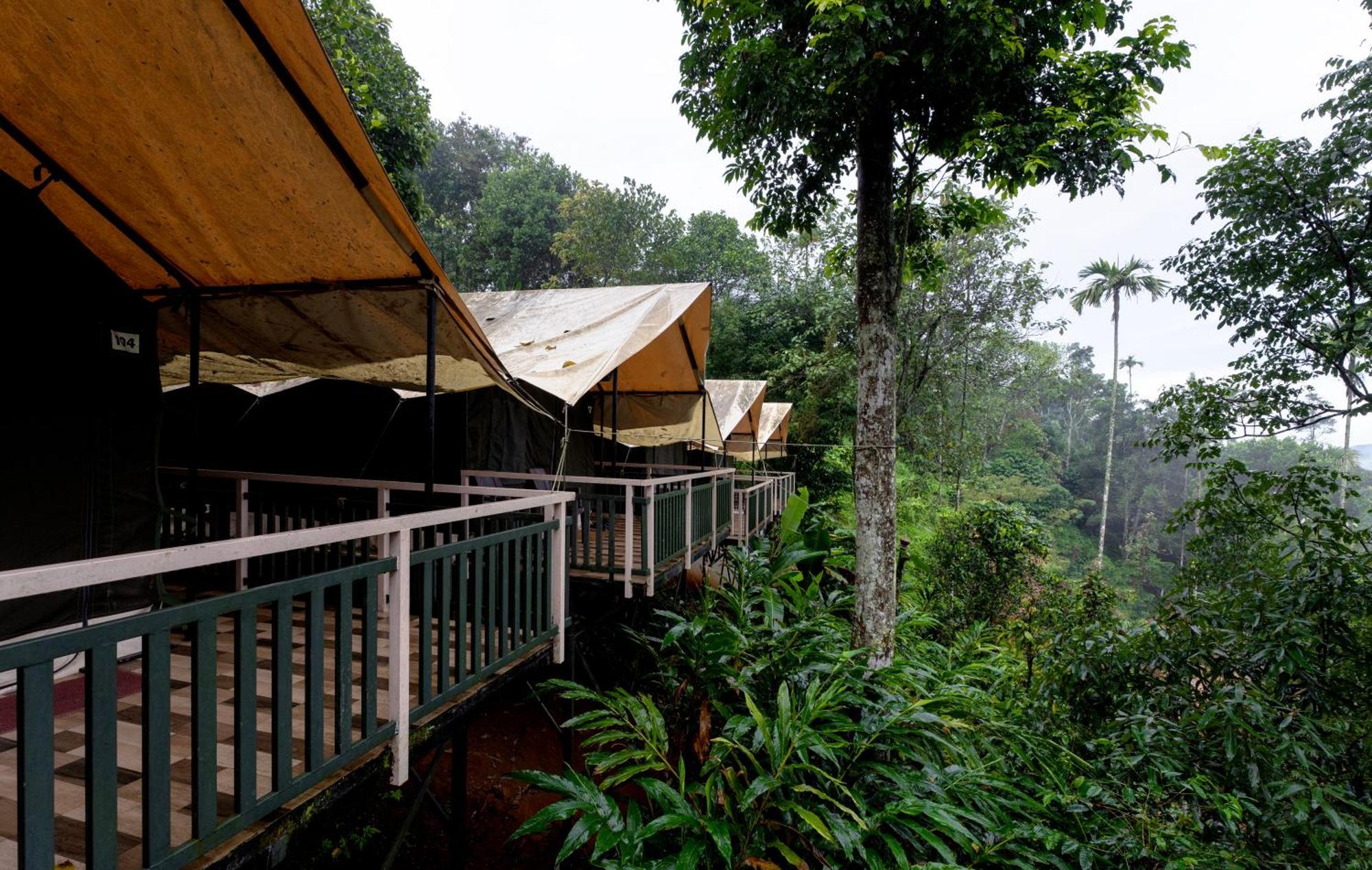 Chalona Hill View Hotel Munnar Exterior photo