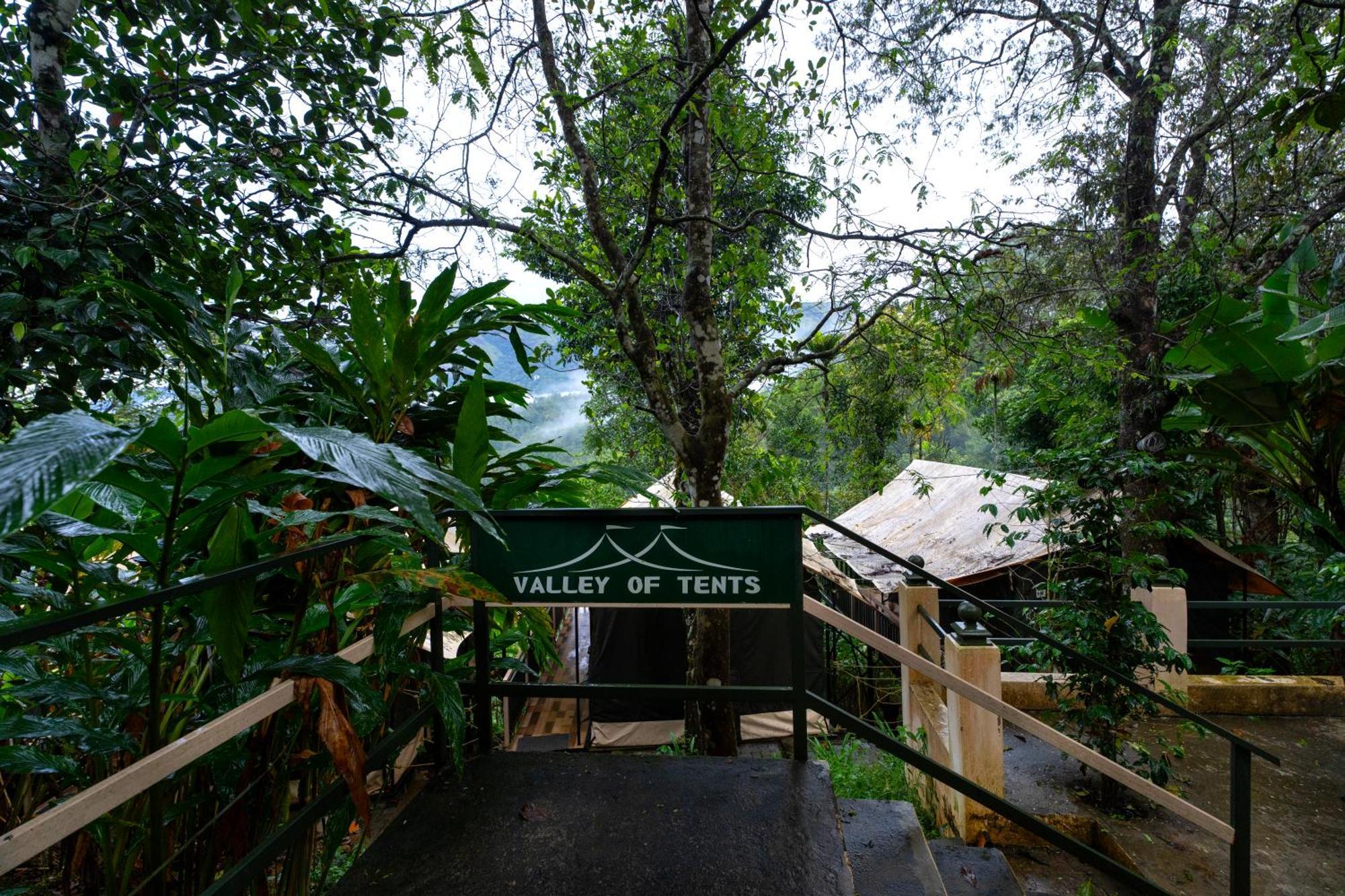 Chalona Hill View Hotel Munnar Exterior photo